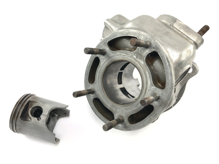 Yamaha DT 125 R DE03 [2000] - cylindre avec piston