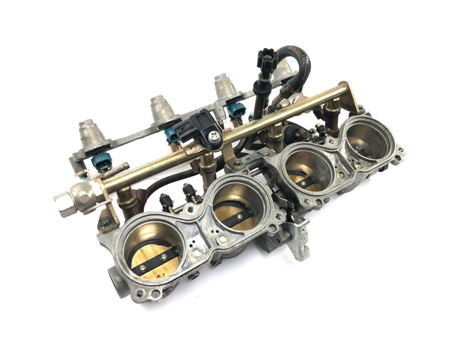 Honda CBR 1000 RR SC57 [2006] - Boîtier papillon avec papillon à barre d'injection