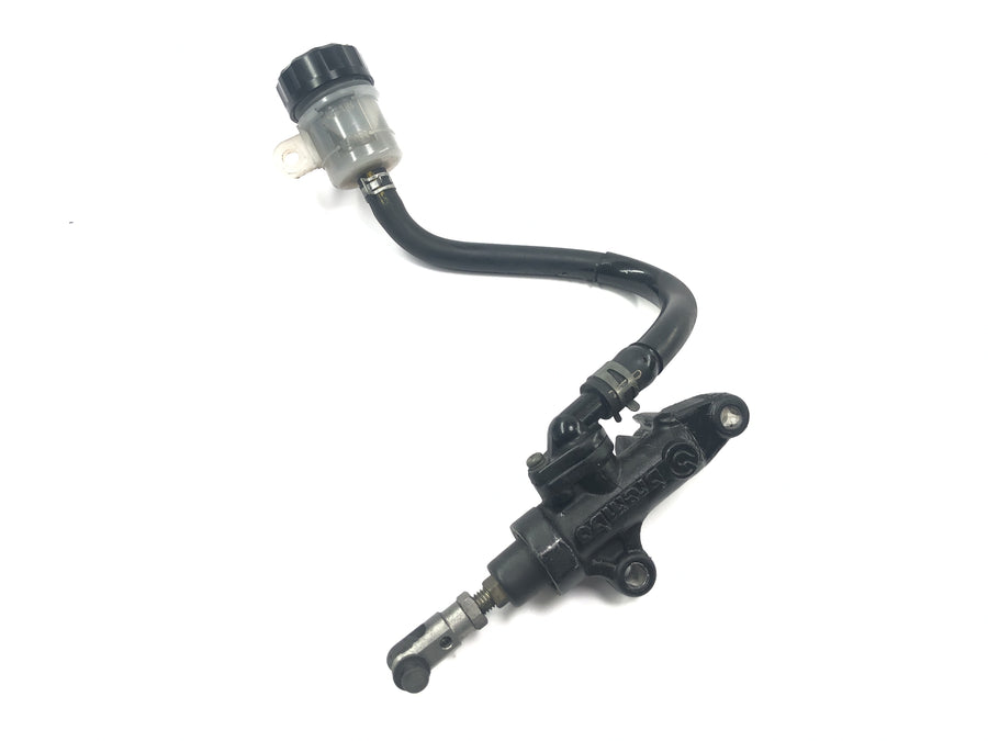 Yamaha YZF R1 RN04 [2001] - Rear brake pump
