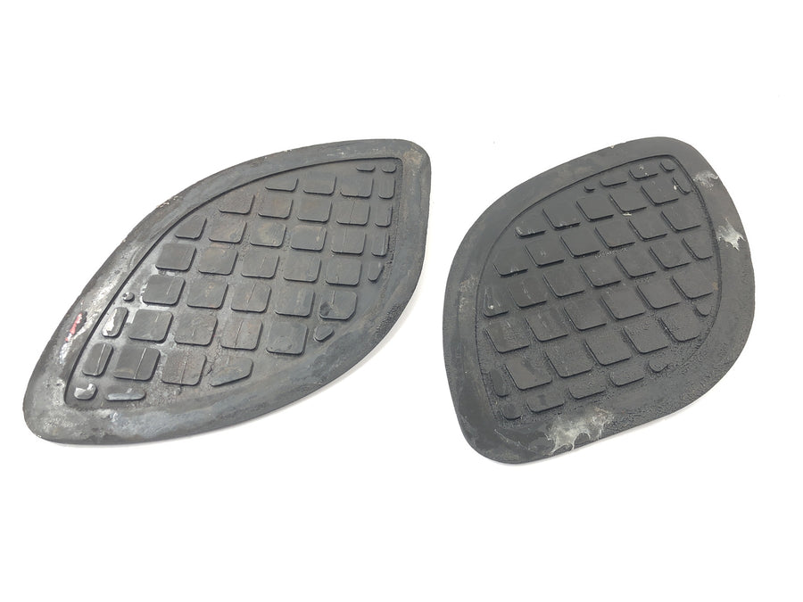 BMW R 75/5 [1973] - Coussin de genou, protège-réservoir, coussin en caoutchouc, protections antidérapantes