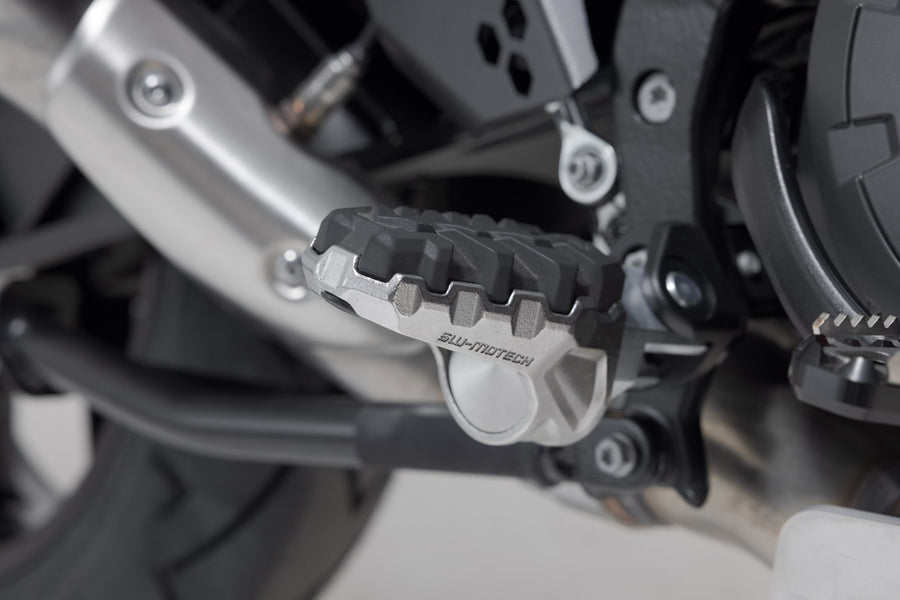 KTM 1390 Super Adventure R [2025-2026] - EVO footrest kit – picture 1