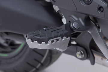 Kawasaki Versys 1100 [2025-2026] - Kit repose-pieds ION argent – photo 1