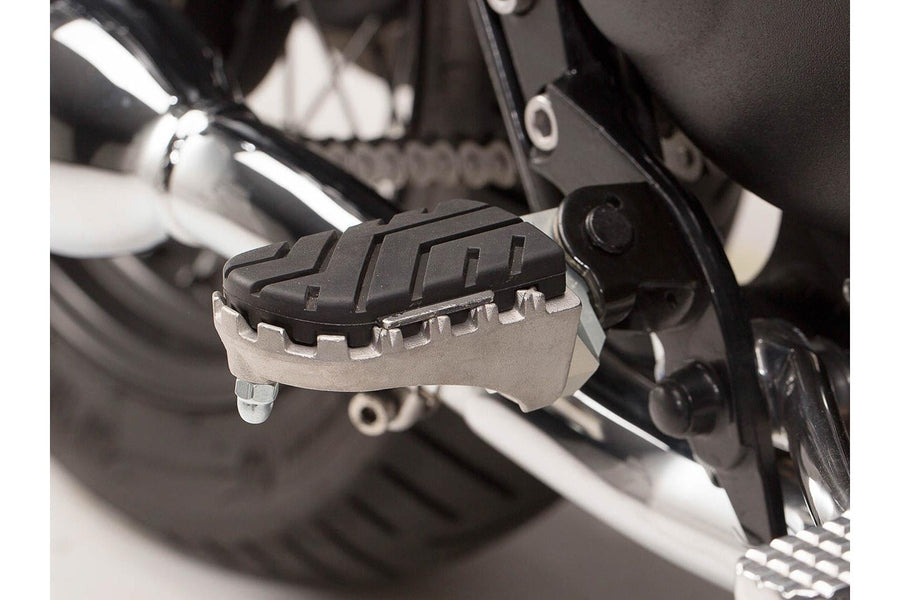 Triumph Bonneville 865 SE [2012] - Kit repose-pieds ION – photo 1