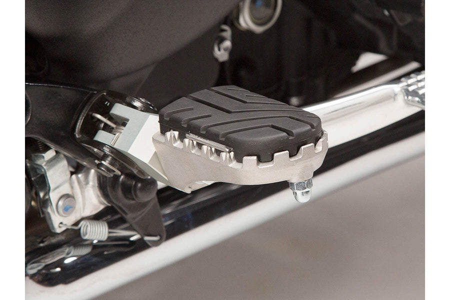 Triumph Bonneville 865 SE [2012] - Kit repose-pieds ION – photo 4