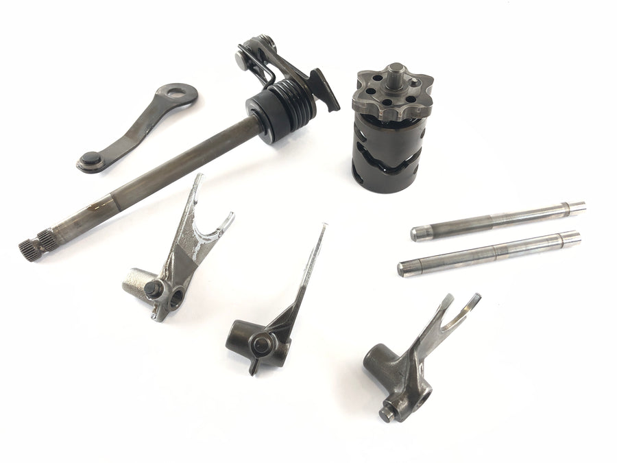BMW F 650 GS R13 [2000] - Mécanisme de changement de vitesse, fourchettes de changement de vitesse, tambour de changement de vitesse, ensemble d'arbre de changement de vitesse