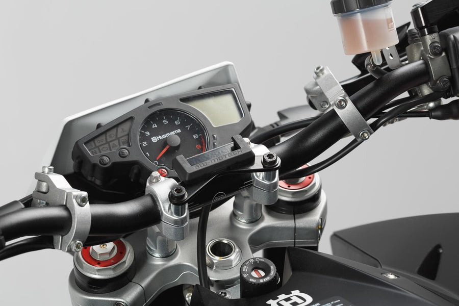 Kawasaki W 800 [2019-2024] - Navi-Halter am Lenker – Bild 2