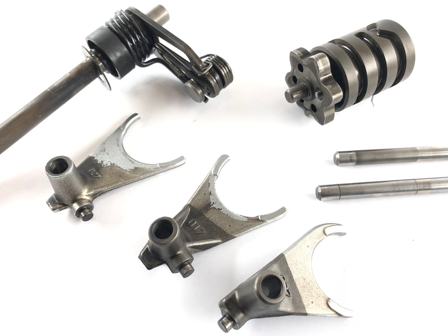 BMW F 650 GS R13 [2000] - Mécanisme de changement de vitesse, fourchettes de changement de vitesse, tambour de changement de vitesse, ensemble d'arbre de changement de vitesse