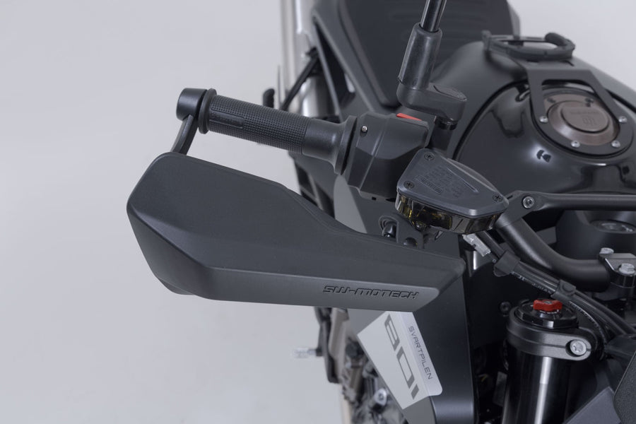 Husqvarna Svartpilen 801 [2024] - Kit de protection des mains sport – photo 8