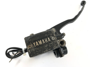 Yamaha XS 650 Type 447 [1975] - Pompe de frein à main avant