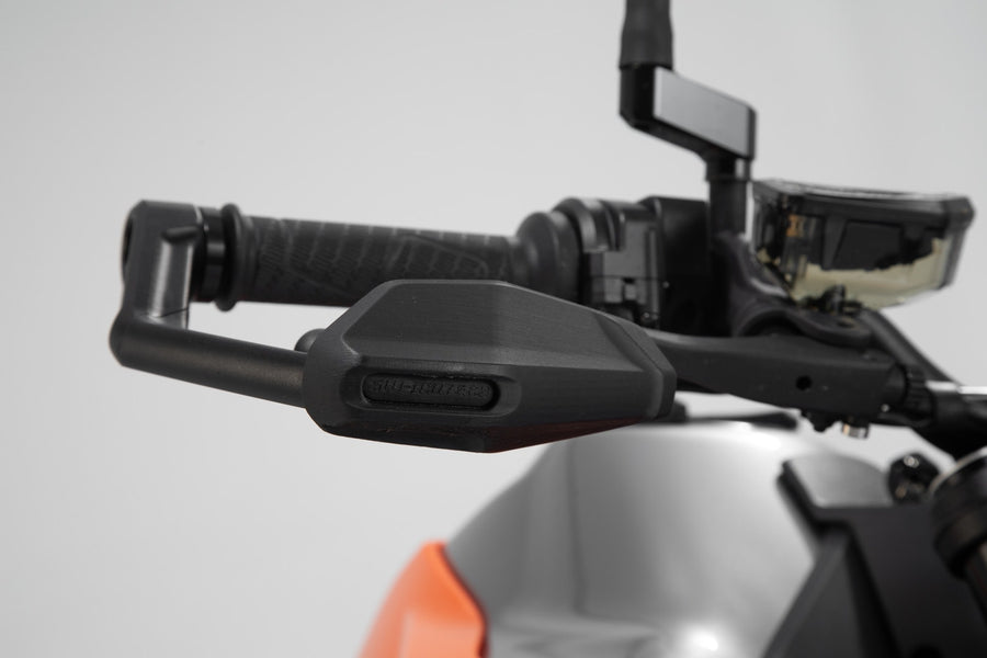 KTM 1290 Super Duke R [2023] - Hebelschützer mit Windabweiser – Bild 3