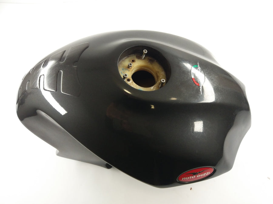 Moto Guzzi Breva 750 IE [2004] - Réservoir