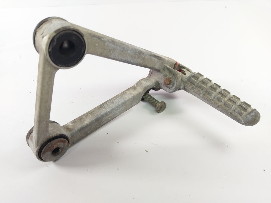 Cagiva Mito 125 8P - Repose-pied et support avant gauche