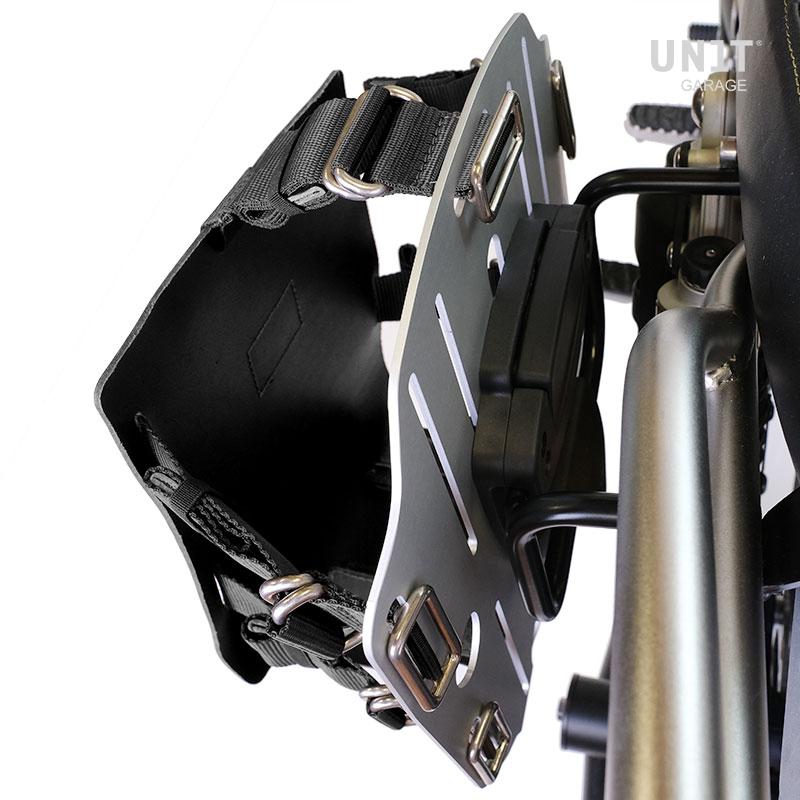 BMW R 1300 GS [2024–2026] - Aluminium-Taschenhalter mit verstellbarer Lederfront und Schnellkupplung + Rahmen links
