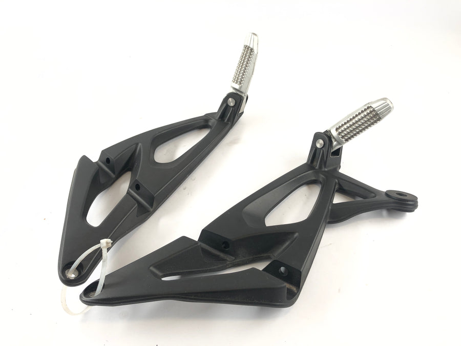 BMW K 1300 R [2010] - Jeu de repose-pieds passager