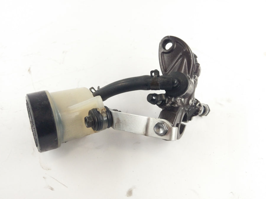 Honda CBR 1000 RR SC57 [2004] - Clutch pump detailed view