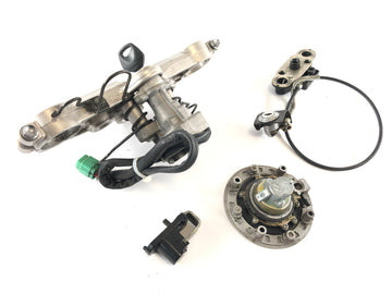 Suzuki DL 1000 V-Strom [2006] - Té de fourche supérieur avec kit de verrouillage - 0