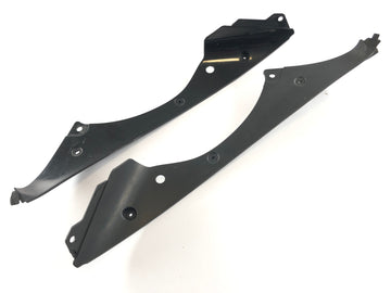 Yamaha YZF R6 RJ03 [2000] - Carénage intérieur de cockpit